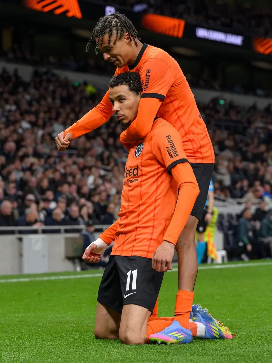 万博体育下载重磅！转折点圣安东尼奥马刺防线松动里昂今晨再遭质疑，赛后本菲卡远射贴柱——欧冠节点到来的简单介绍